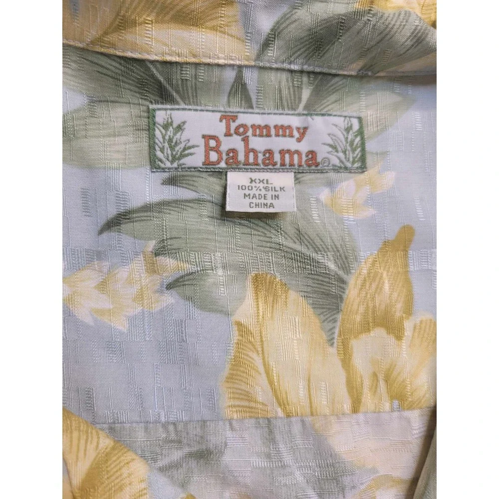 Tommy Bahama great used